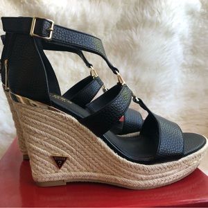 G by Guess Janessa Core Black Wedge Shoes women’s size 8